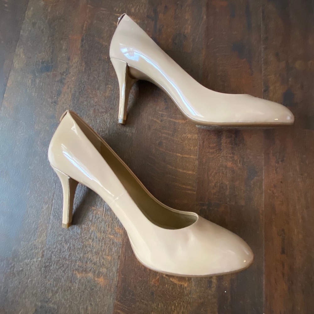 Michael Michael Kors patent pumps - Picture 3 of 8
